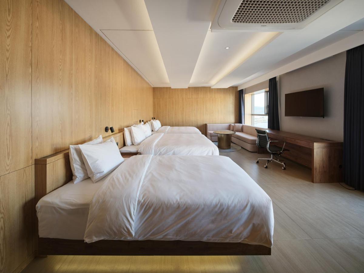 Hotel Tt Gupo ปูซาน ภายนอก รูปภาพ