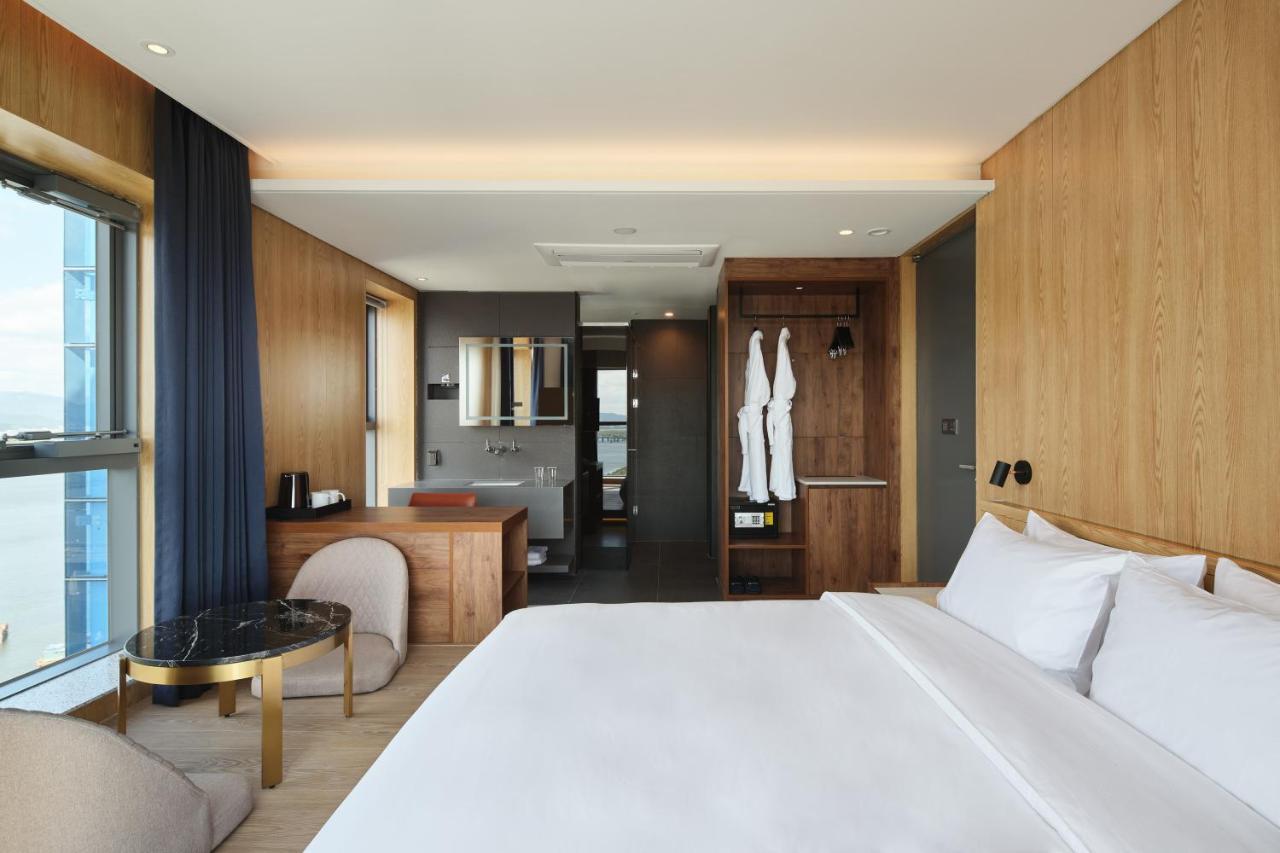 Hotel Tt Gupo ปูซาน ภายนอก รูปภาพ