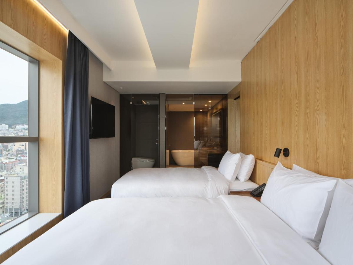 Hotel Tt Gupo ปูซาน ภายนอก รูปภาพ