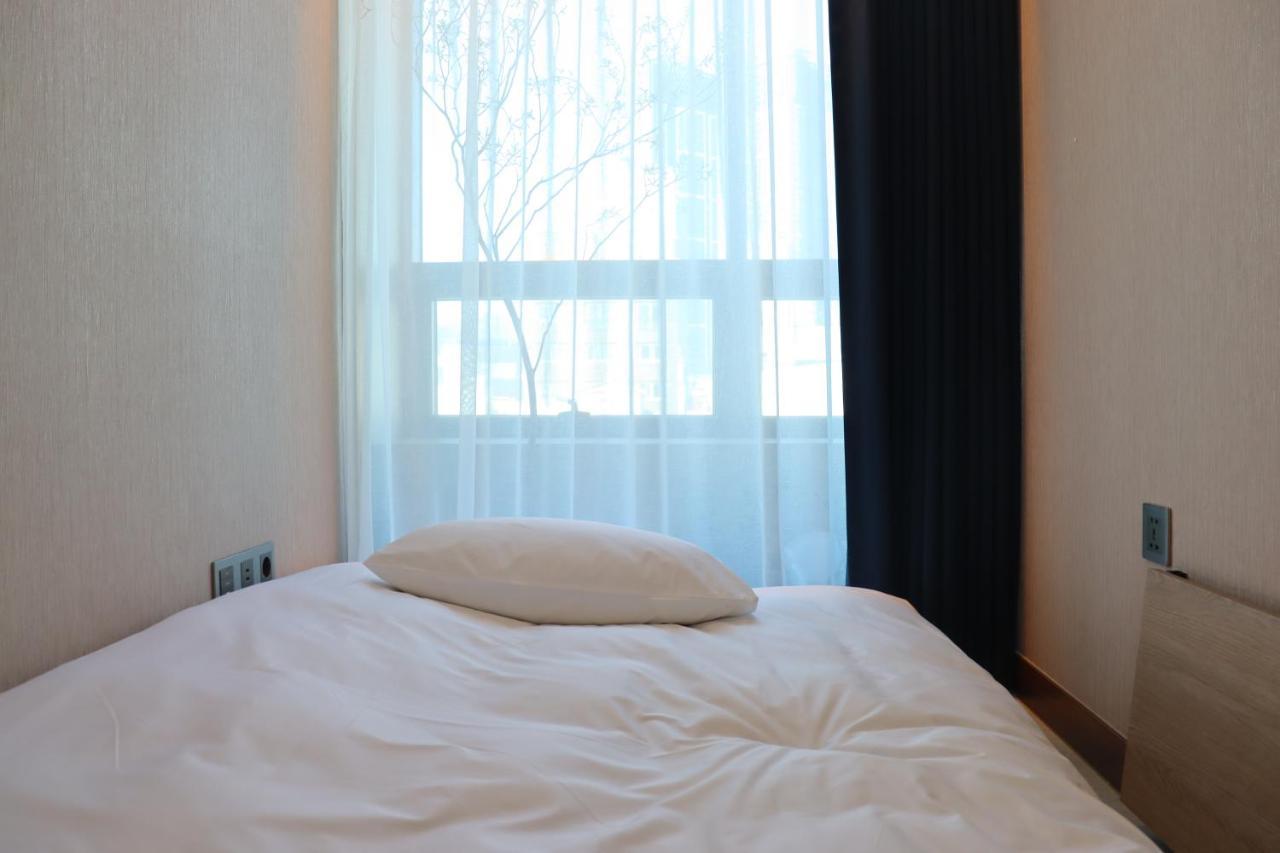 Hotel Tt Gupo ปูซาน ภายนอก รูปภาพ