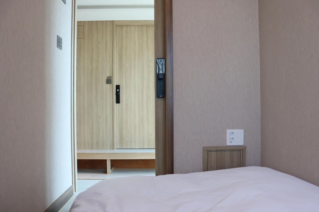 Hotel Tt Gupo ปูซาน ภายนอก รูปภาพ